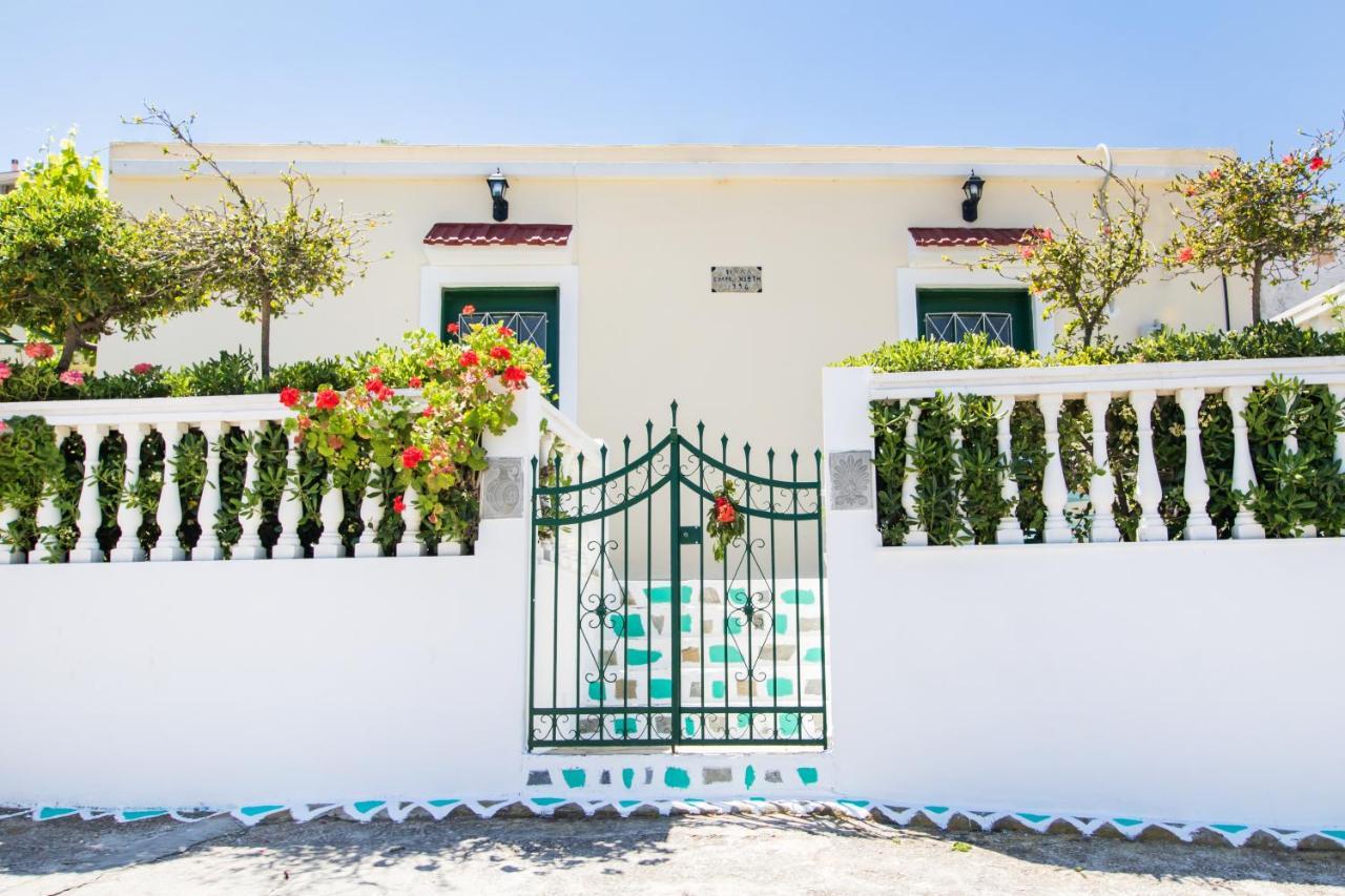 Salla Chiotis Karpathos Town  Exterior photo
